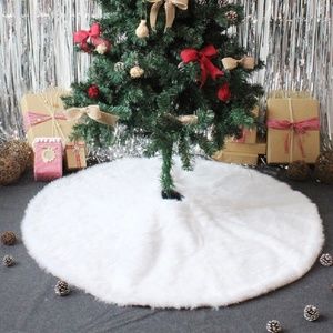 BRAND NEW! White Faux Christmas Tree Skirt - 45”
